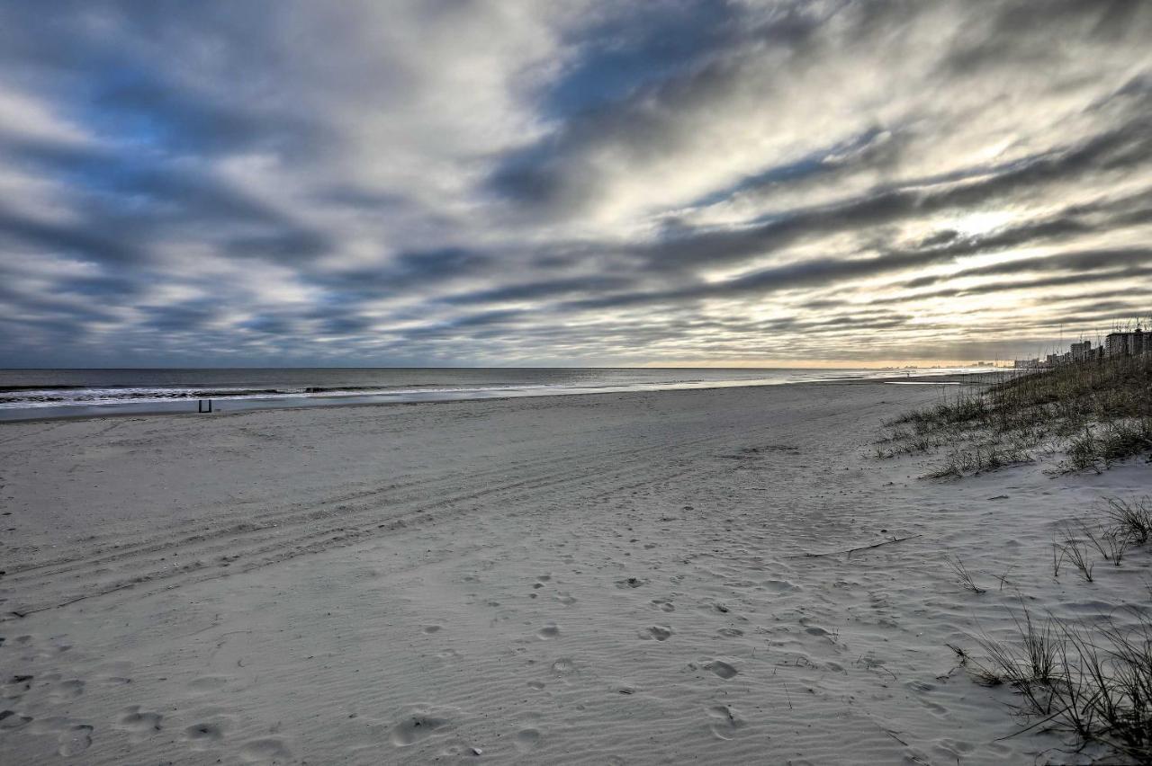 Bright Myrtle Beach Bungalow Steps To The Beach! エクステリア 写真